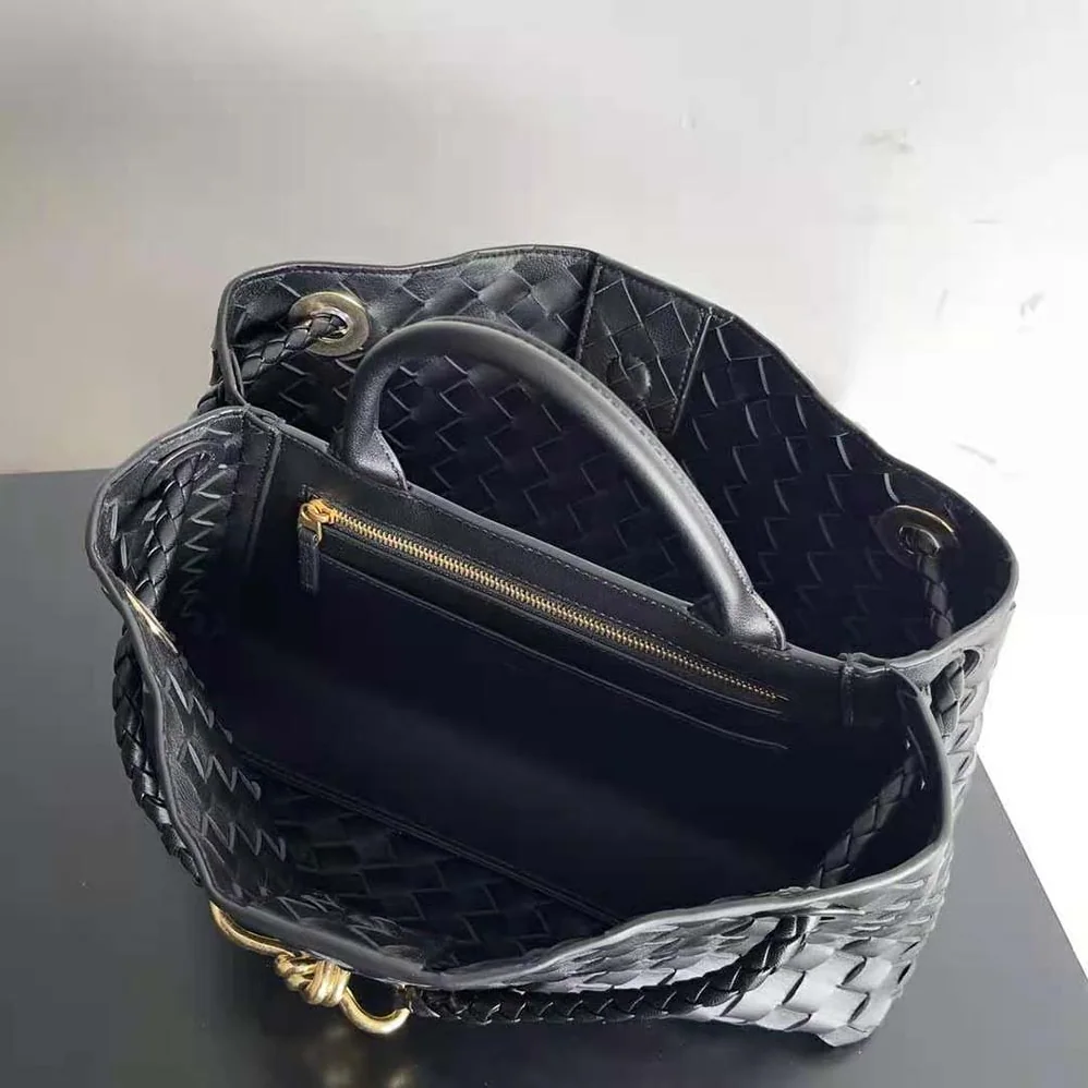 Bottega Veneta Small East/West Andiamo for Women in Black