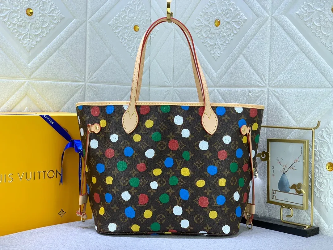 Louis Vuitton LV X YK Neverfull MM / Louis Vuitton LV X YK Neverfull MM /