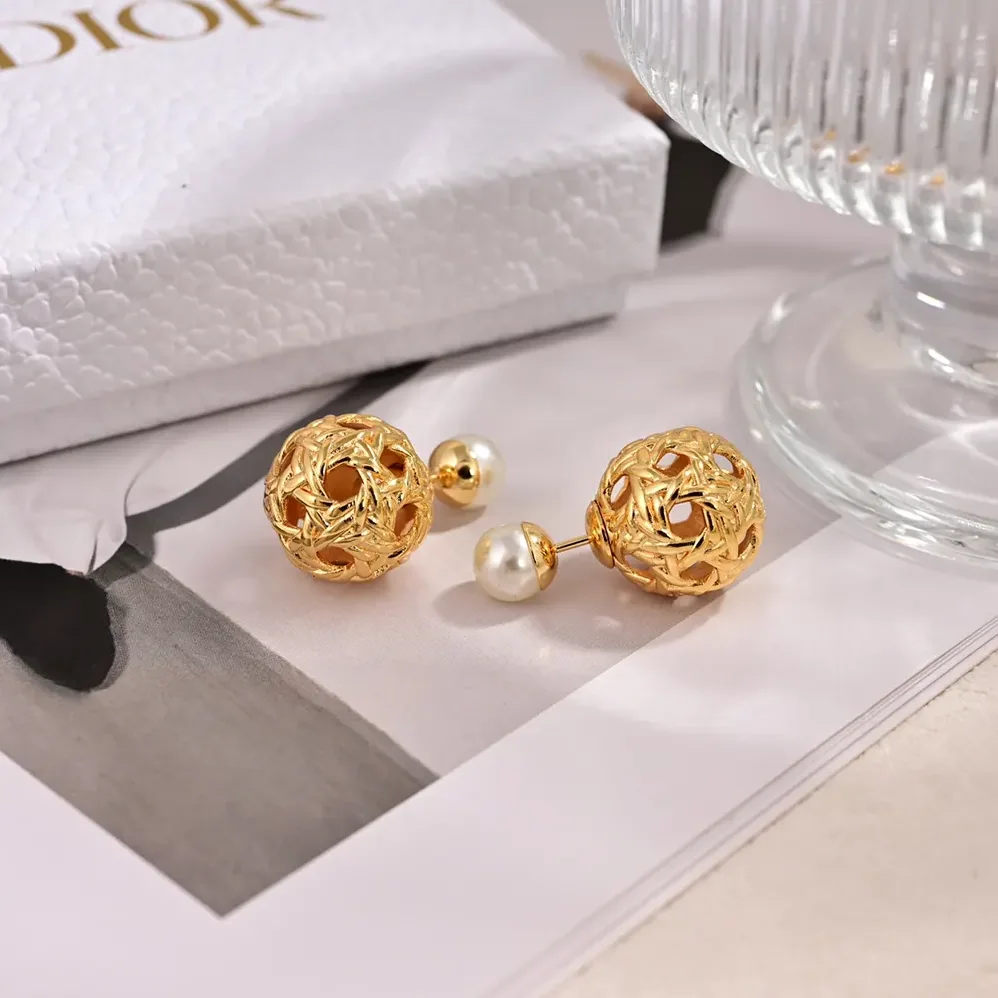 Dior Tribales Earrings Gold-Finish Metal and White Resin Pearls for Women Dior Tribales Earrings Gold-Finish Metal and White Resin Pearls for Women