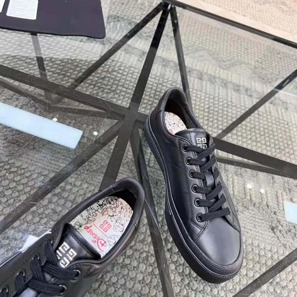 Givenchy City Sport Disney Castle Sneakers in Leather for Men in Black Givenchy City Sport Disney Castle Sneakers in Leather for Men in Black