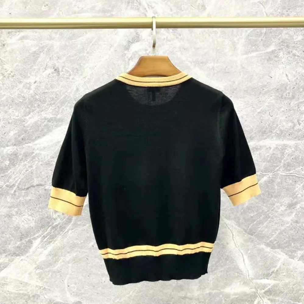 Loewe Cropped Sweater in Wool for Women in Black Loewe Cropped Sweater in Wool for Women in Black
