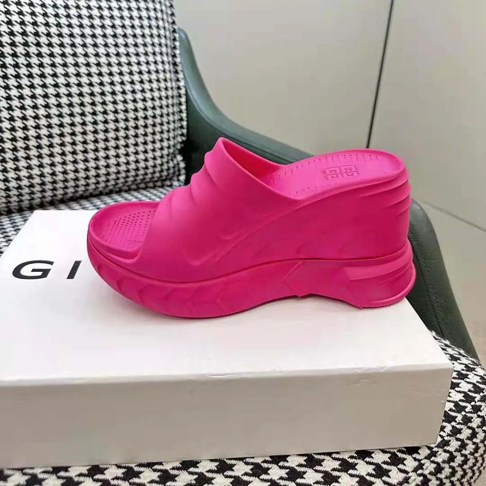 Givenchy Marshmallow Wedge Sandals in Rubber for Women in Pink