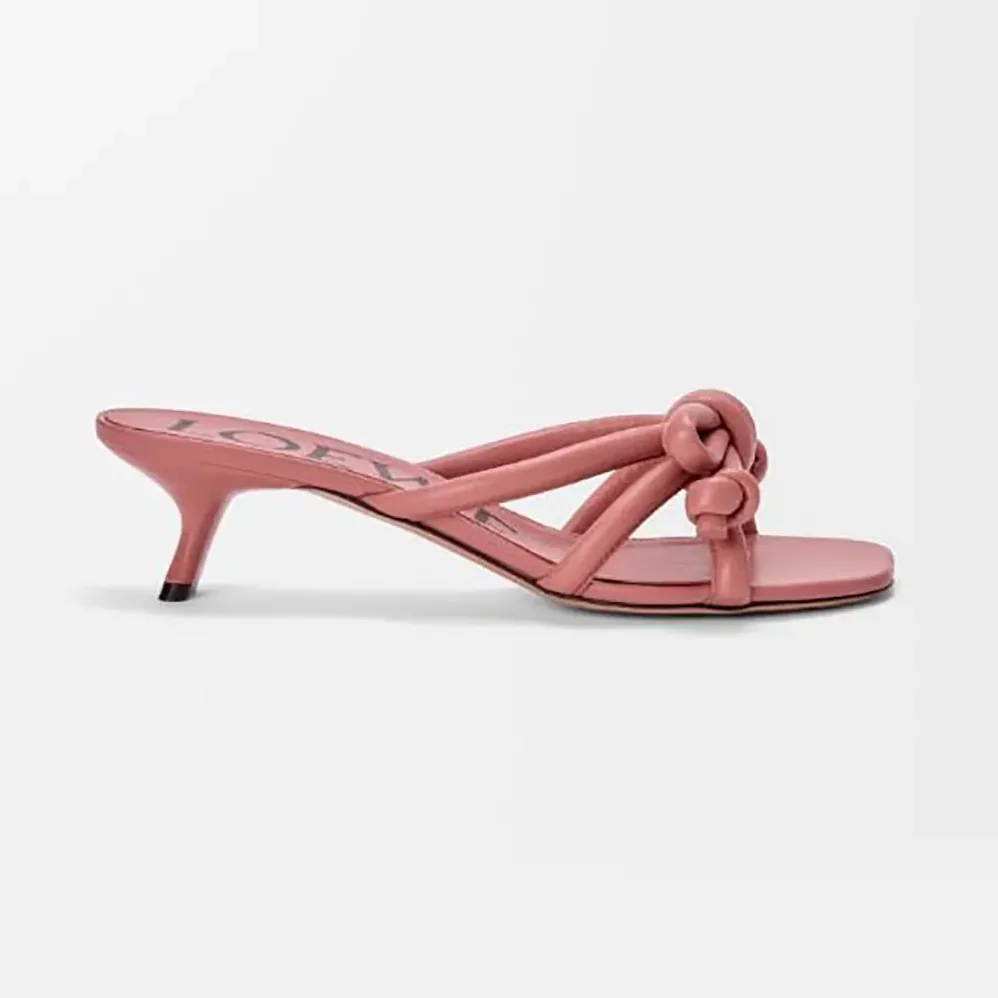 Loewe Flamenco Knot Sandal in Lambskin for Women in Pink Loewe Flamenco Knot Sandal in Lambskin for Women in Pink