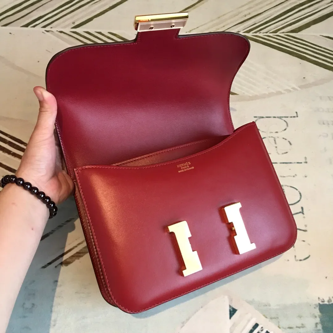 Hermes Constance 24 Crossbody Bag / Burgundy Swift Leather Gold Hardware Hermes Constance 24 Crossbody Bag / Burgundy Swift Leather Gold Hardware
