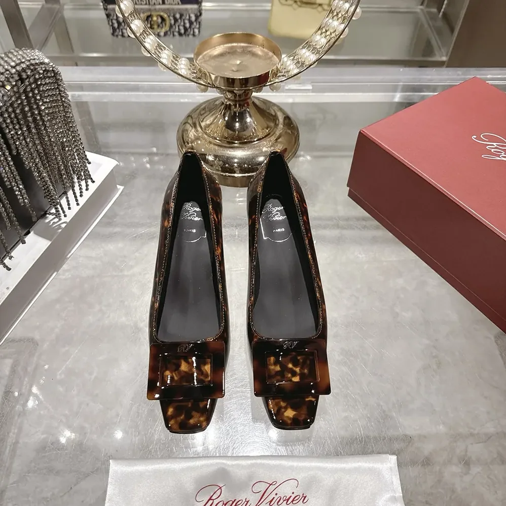 Roger Vivier Belle Vivier Pumps In Patent Leather for Women