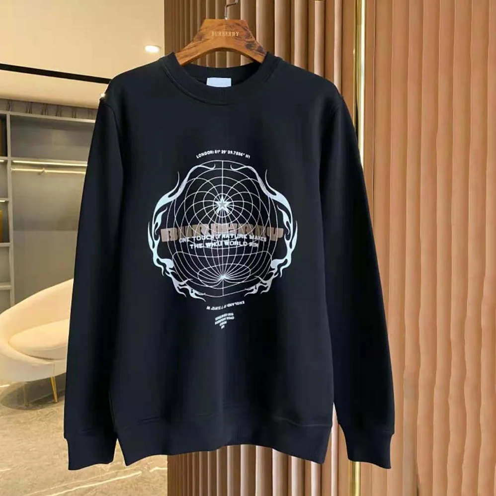 Burberry Globe Graphic Cotton Sweatshirt for Men in Black