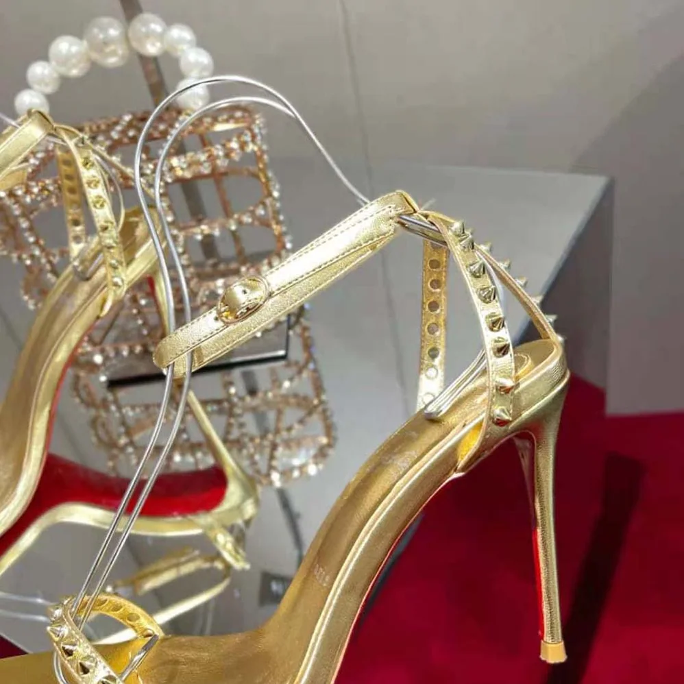 Christian Louboutin So Me 100 mm Heel Height for Women in Gold