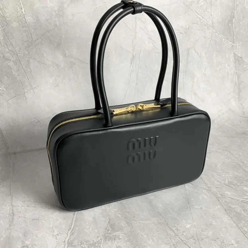 Miu Miu Beau Leather Top-handle Bag for Women in Black Miu Miu Beau Leather Top-handle Bag for Women in Black