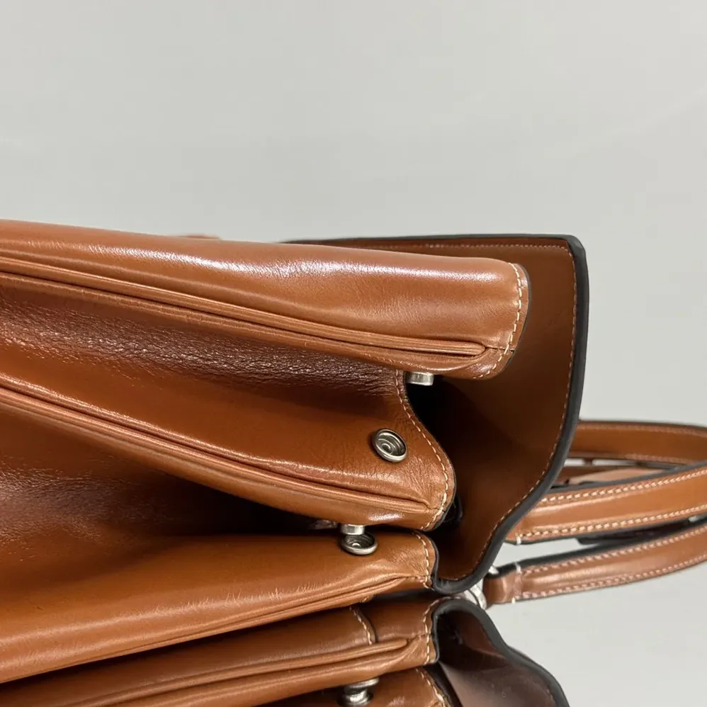 Balenciaga Rodeo Handbag Medium in Tan Cowboy Vegetable Tanned Lambskin Aged for Women in silver Hardware