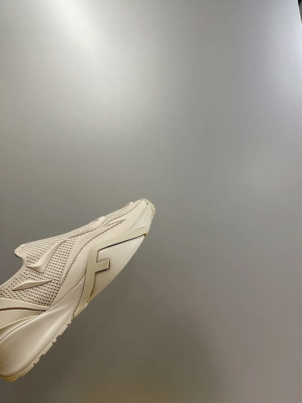 Fendi Low Trainers Sneakers Beige