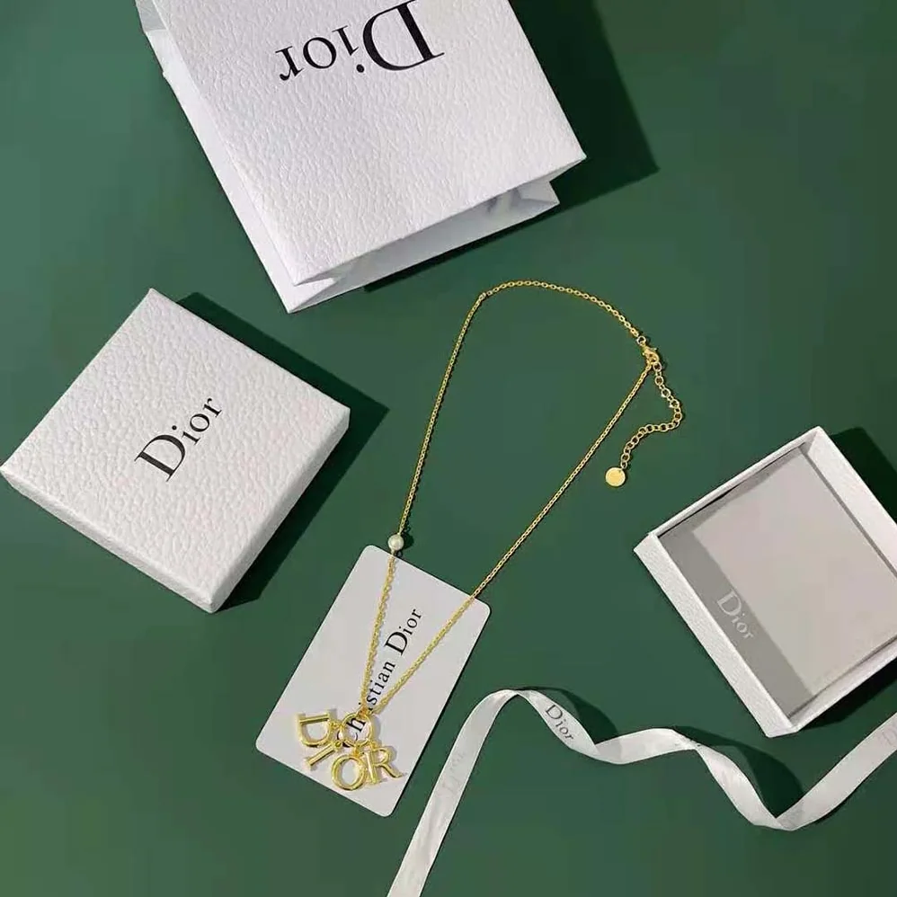 Dior Dio(r)evolution Necklace Gold-Finish Metal with a White Resin Pearl for Women Dior Dio(r)evolution Necklace Gold-Finish Metal with a White Resin Pearl for Women