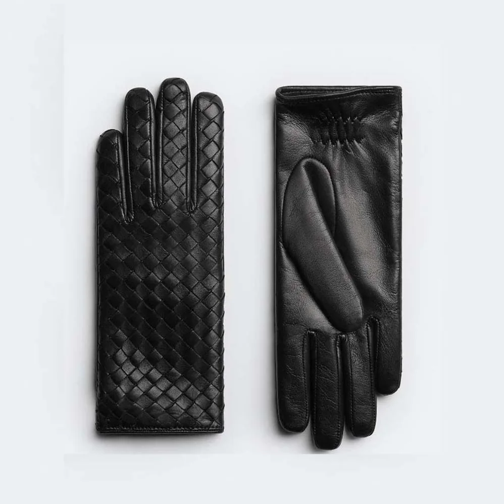 Bottega Veneta Intrecciato Leather Gloves for Women in Black Bottega Veneta Intrecciato Leather Gloves for Women in Black