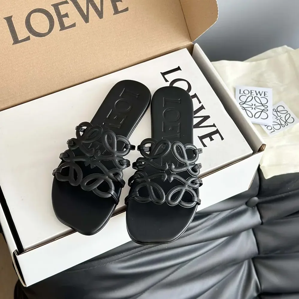 Loewe Petal Anagram Slide in Soft Calfskin for Women in Black