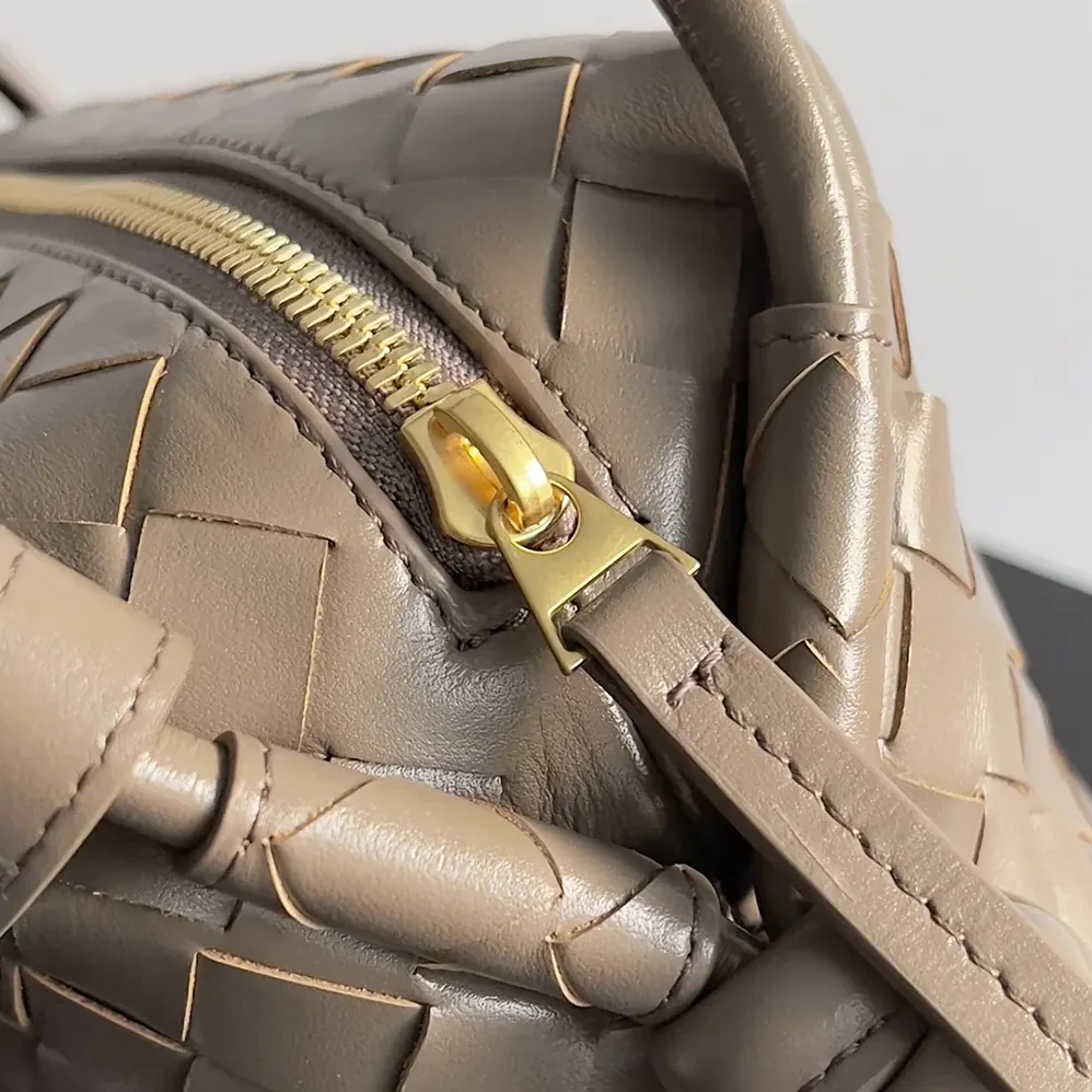 Bottega Veneta Top Handle Loop in Intrecciato Leather for Women in Chocolate Bottega Veneta Top Handle Loop in Intrecciato Leather for Women in Chocolate