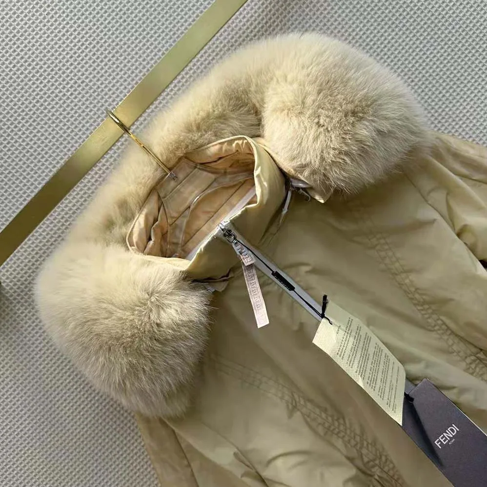 Fendi Ski Jacket in White Nylon for Women
