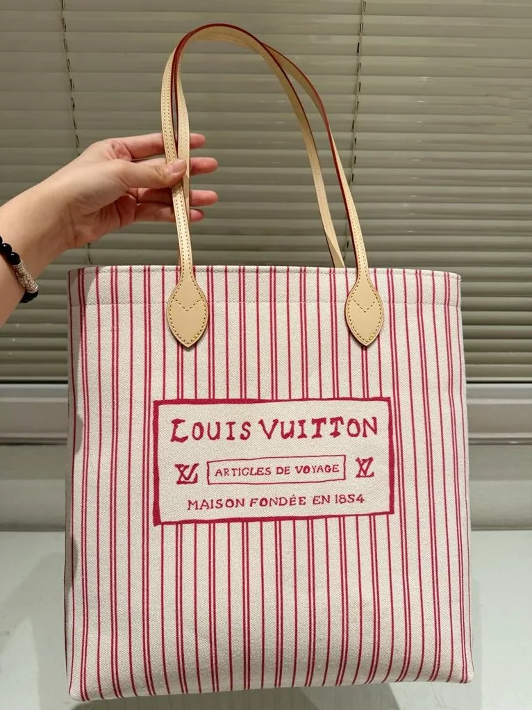 Louis Vuitton Carry It Beige Plum /