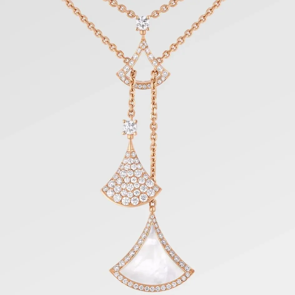Bvlgari Divas Dream Necklace Rose Gold
