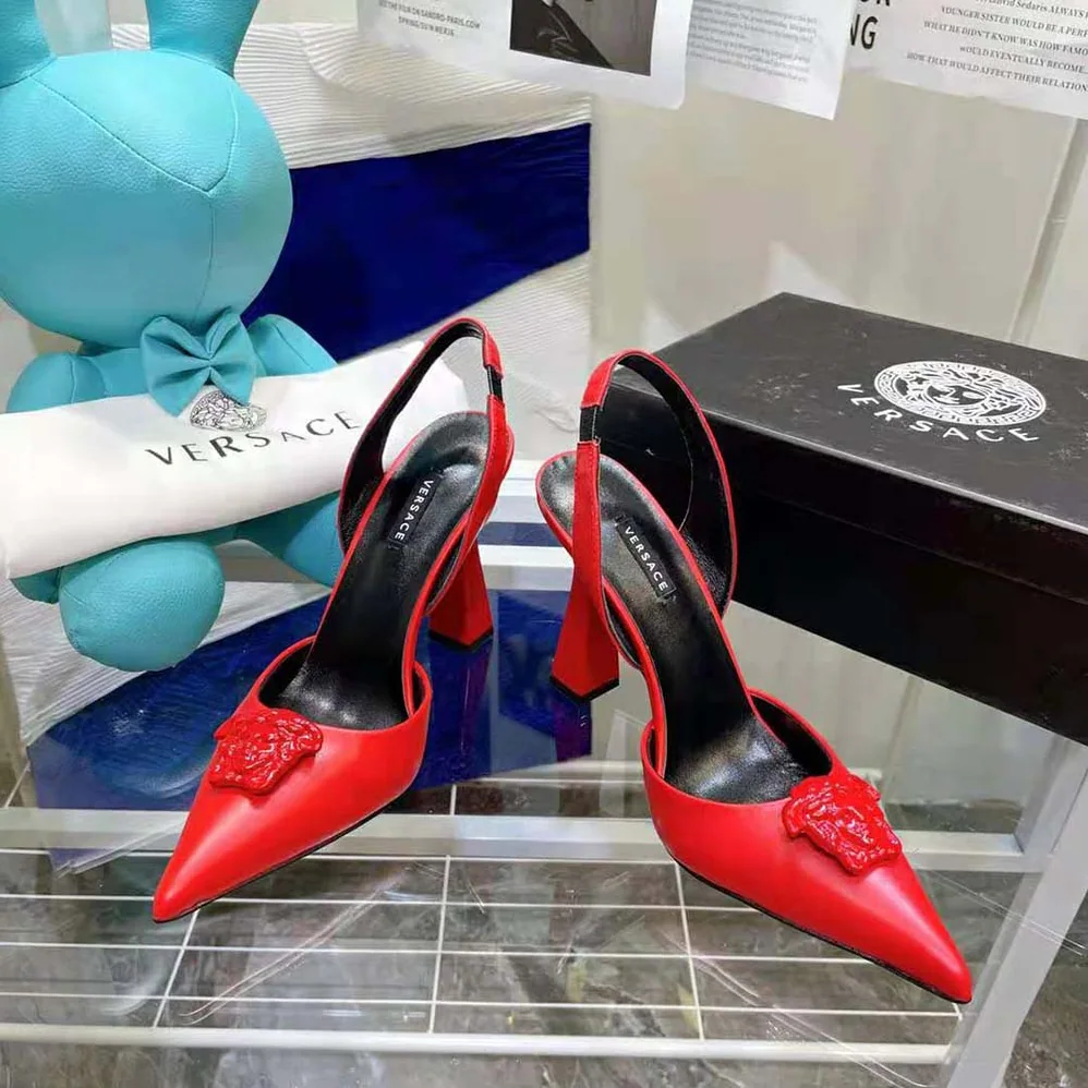 Versace LA Medusa Sling-Red Pumps in 10.5cm Heel Hight for Women Versace LA Medusa Sling-Red Pumps in 10.5cm Heel Hight for Women