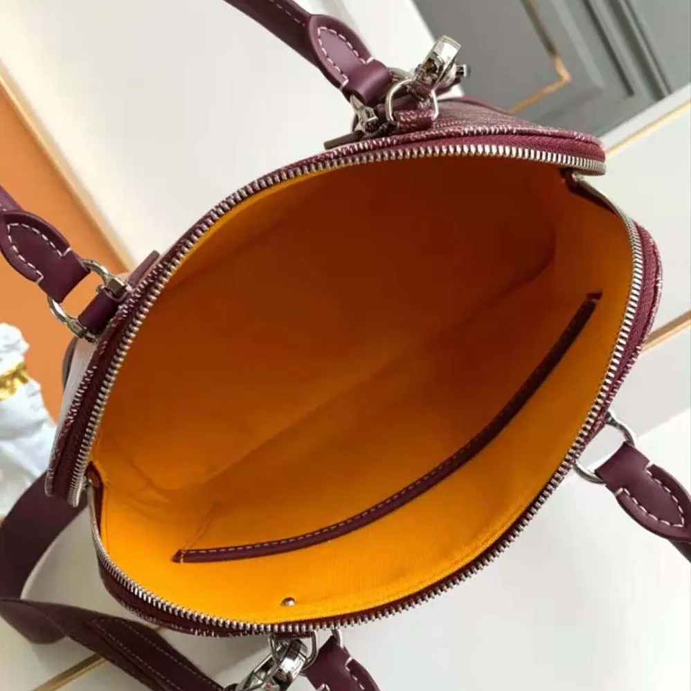 Goyard Vendôme PM Bag for Women in Maroon Goyard Vendôme PM Bag for Women in Maroon