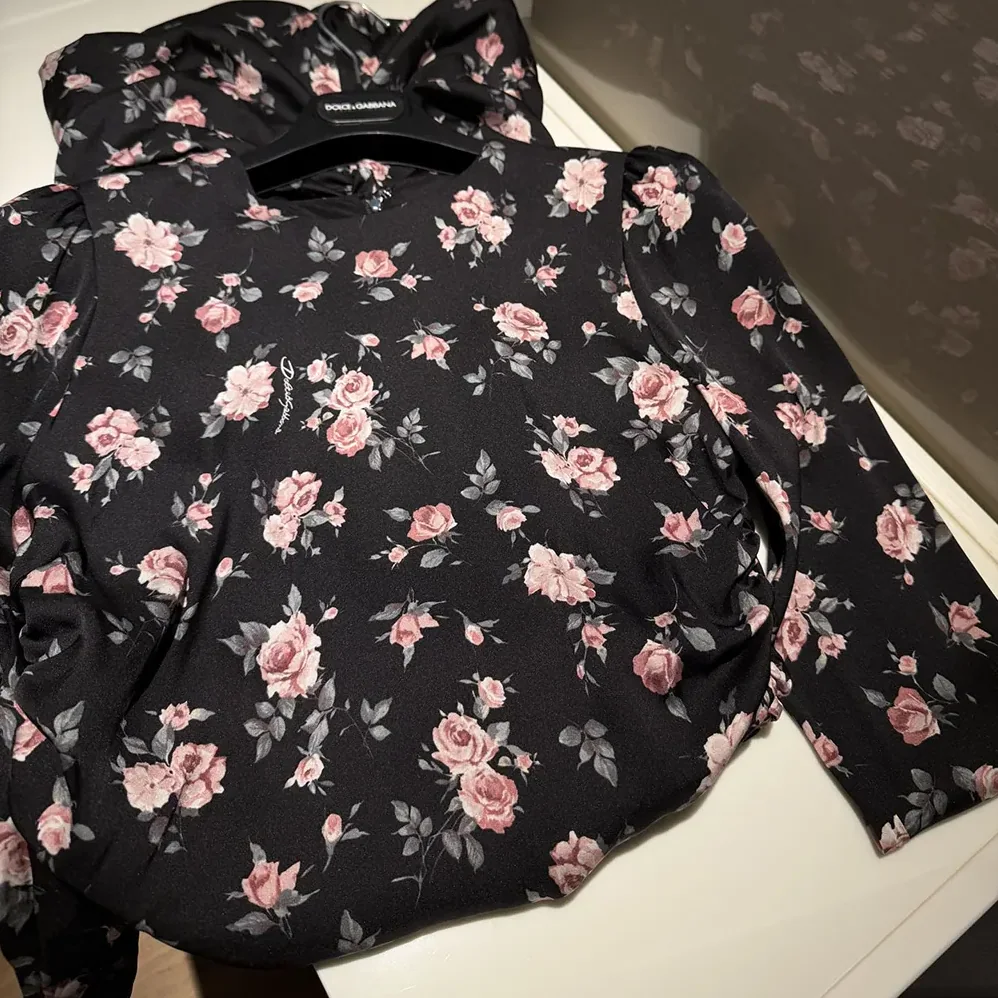 Dolce Gabbana D&G Vintage Rose for Women in Print Draped Dress Dolce Gabbana D&G Vintage Rose for Women in Print Draped Dress