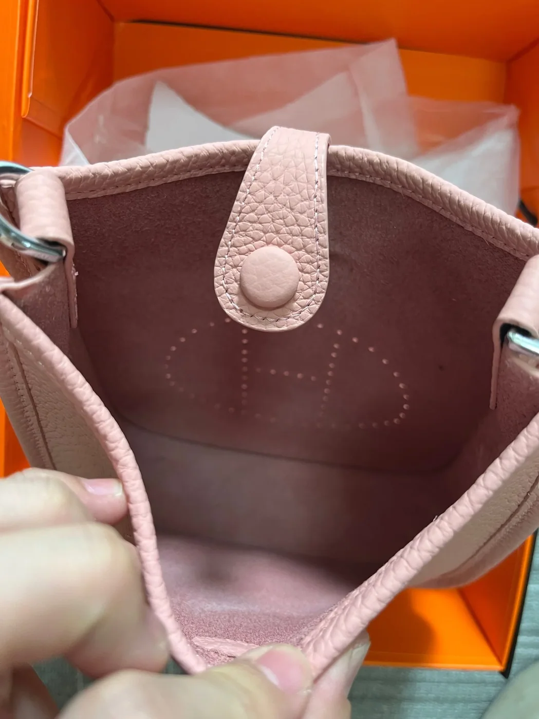 Hermes Evelyne 16 Amazone Bag Rose Sakura / Hermes Evelyne 16 Amazone Bag Rose Sakura /