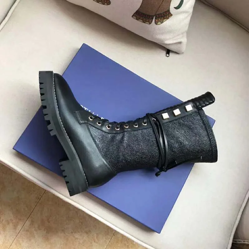 Stuart Weitzman Shoes The Elspeth Boot 40mm Heel Hight for Women in Black Stuart Weitzman Shoes The Elspeth Boot 40mm Heel Hight for Women in Black