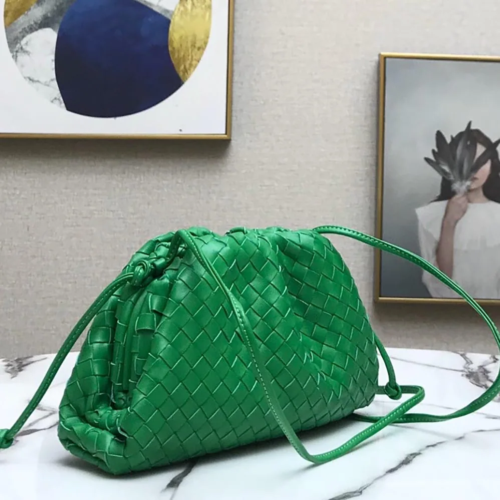 Bottega Veneta Teen Pouch Teen Intrecciato Leather Clutch for Women Bottega Veneta Teen Pouch Teen Intrecciato Leather Clutch for Women