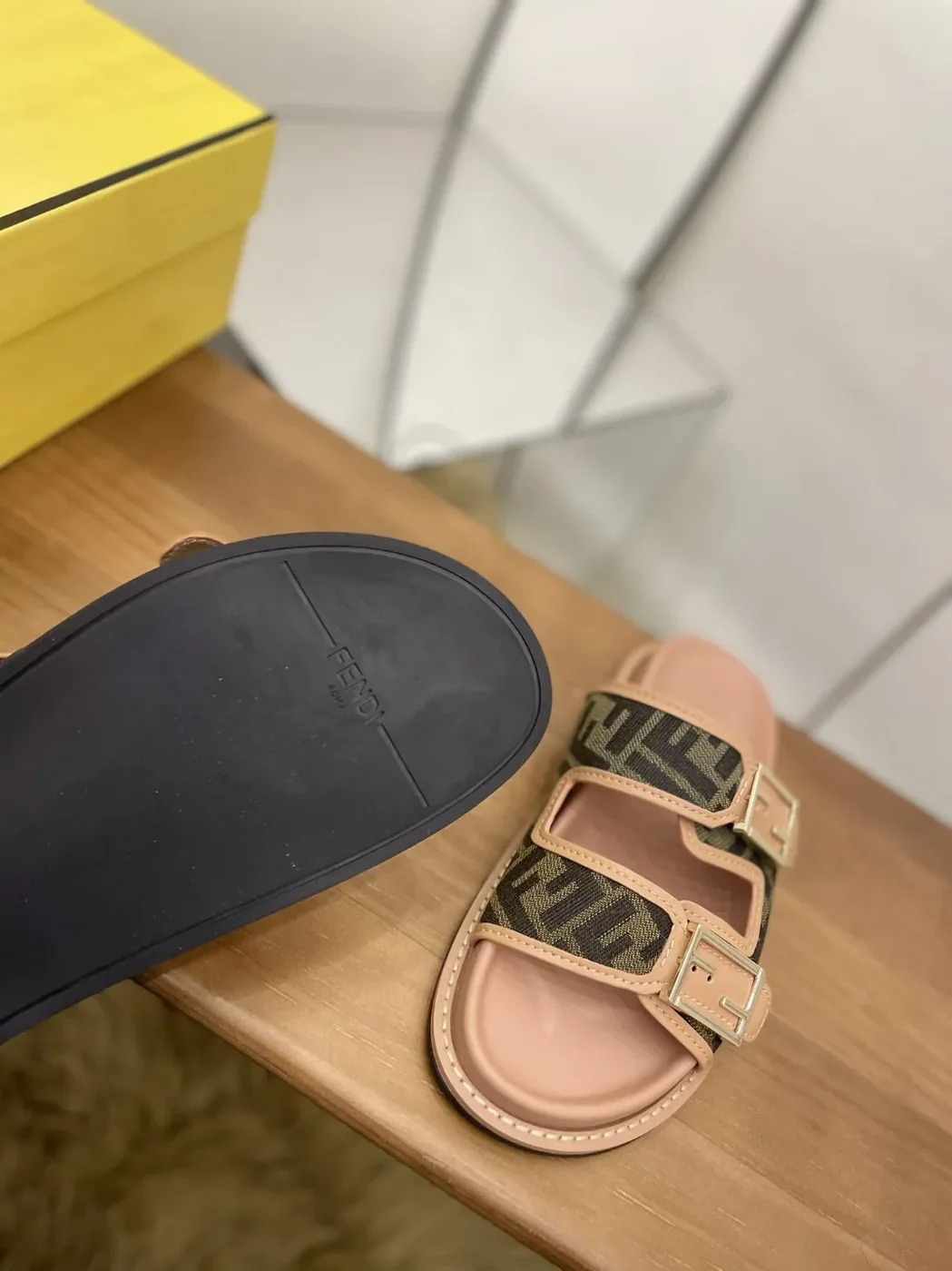 Fendi Feel Slides Dark Pink