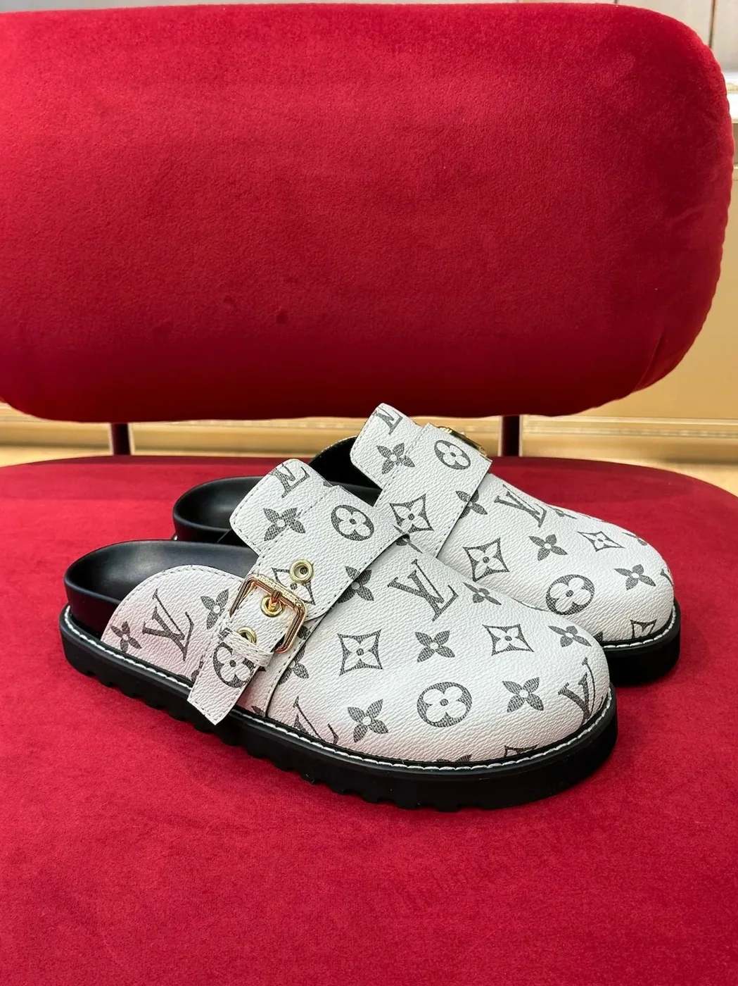Louis Vuitton LV Easy Mule Monogram Canvas White Louis Vuitton LV Easy Mule Monogram Canvas White