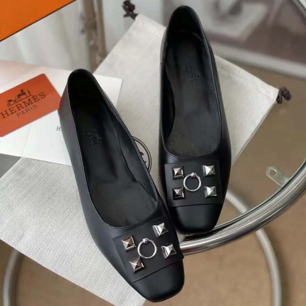 Hermes Danseuse Ballet Flat in Calfskin Leather for Women in Black Hermes Danseuse Ballet Flat in Calfskin Leather for Women in Black