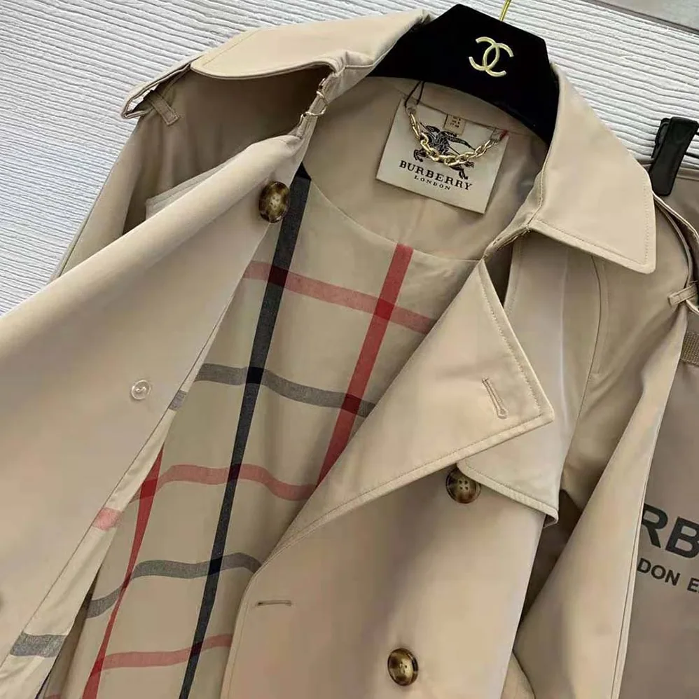 Burberry Kensington Heritage Trench Coat for Men