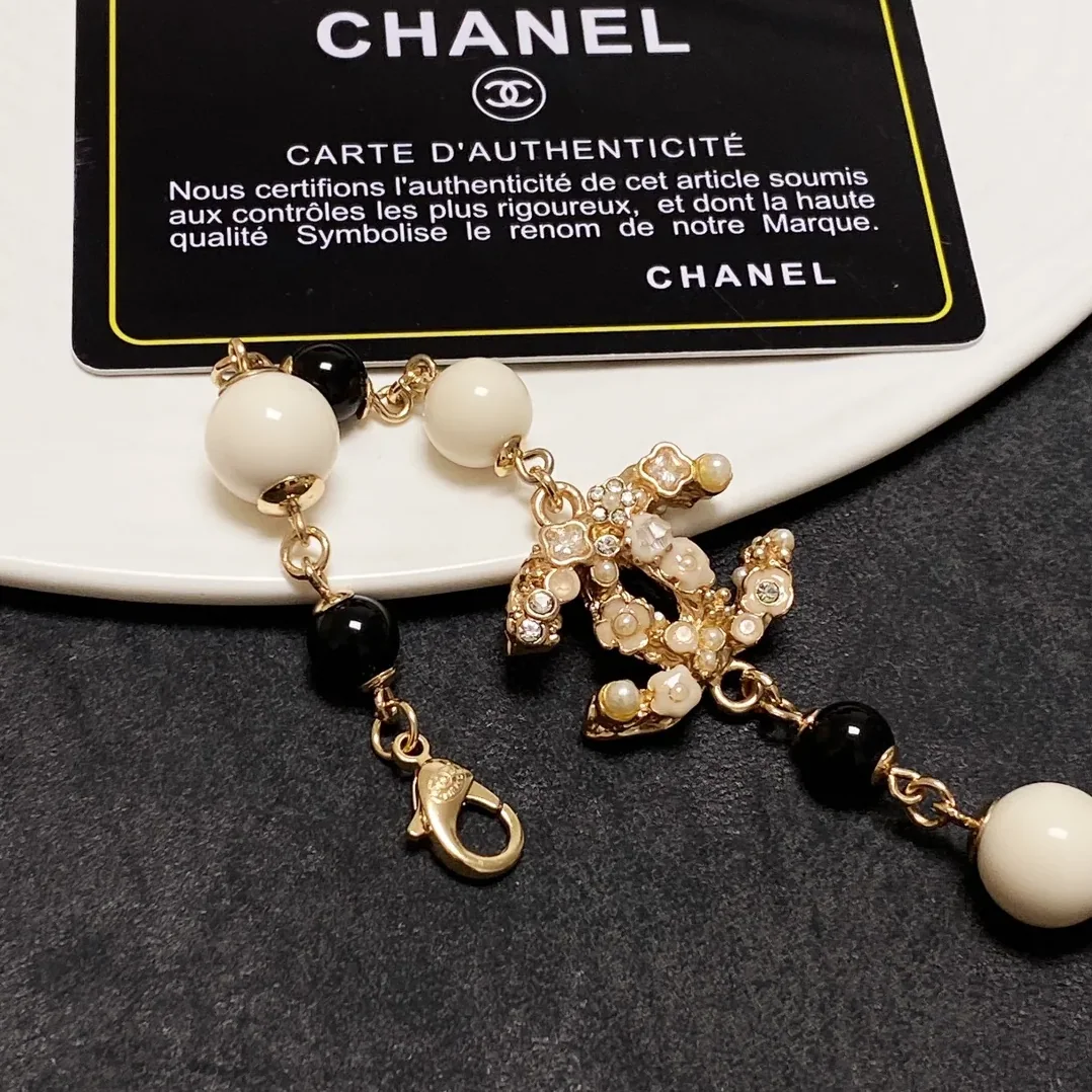 Chanel Pearl Bracelet Gold Chanel Pearl Bracelet Gold