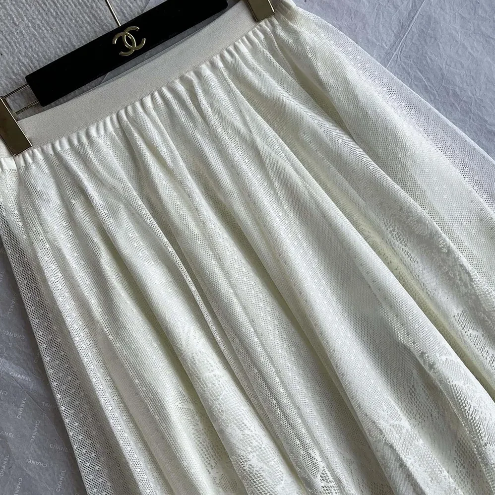 Dior Flared Mid-Length Skirt Ecru Dior Chardons Cotton for Women in Blend Lace Dior Flared Mid-Length Skirt Ecru Dior Chardons Cotton for Women in Blend Lace