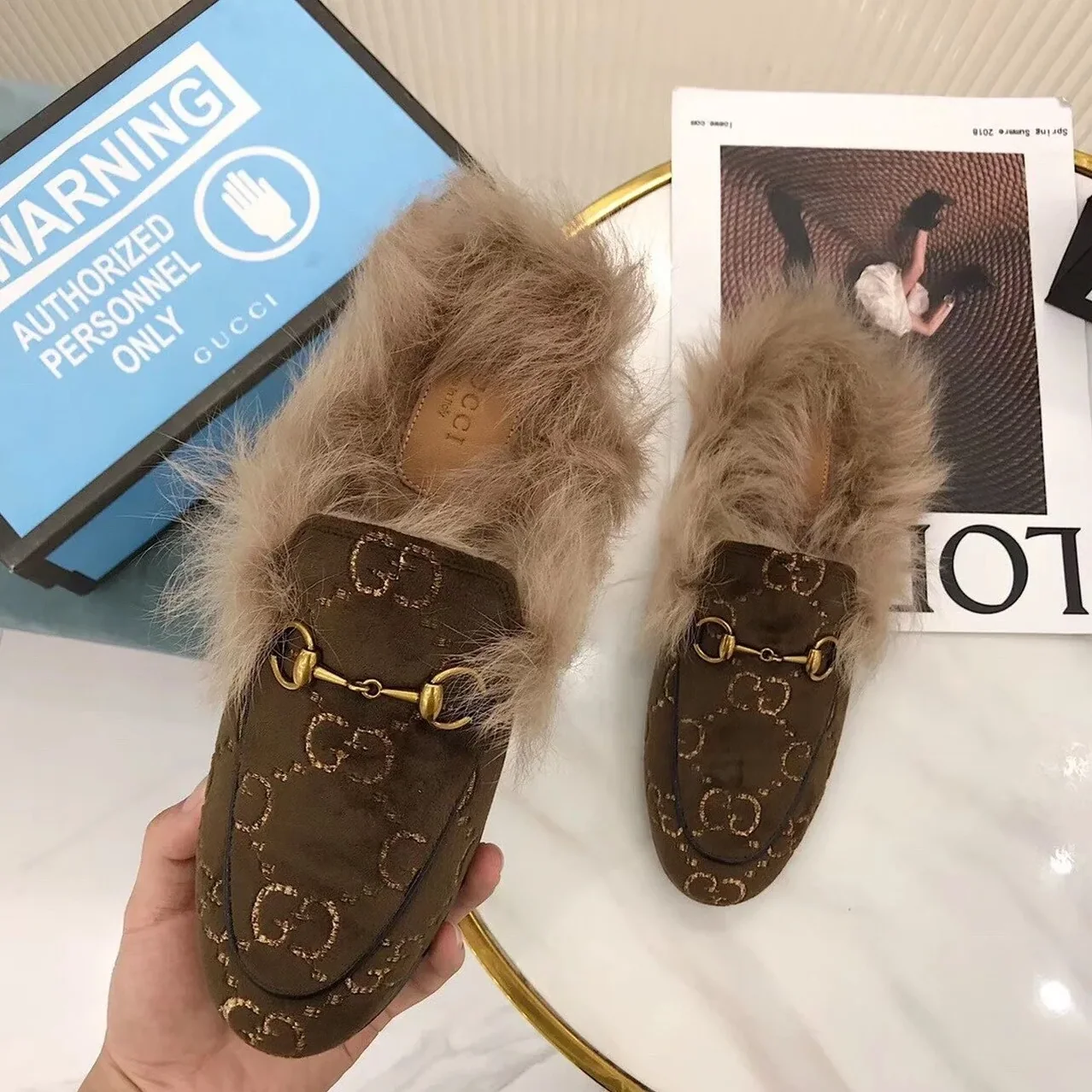 Gucci Princetown Velvet Fur Slipper Mules Calfskin Leather Pre-Fall/Winter Collection, Brown Gucci Princetown Velvet Fur Slipper Mules Calfskin Leather Pre-Fall/Winter Collection, Brown