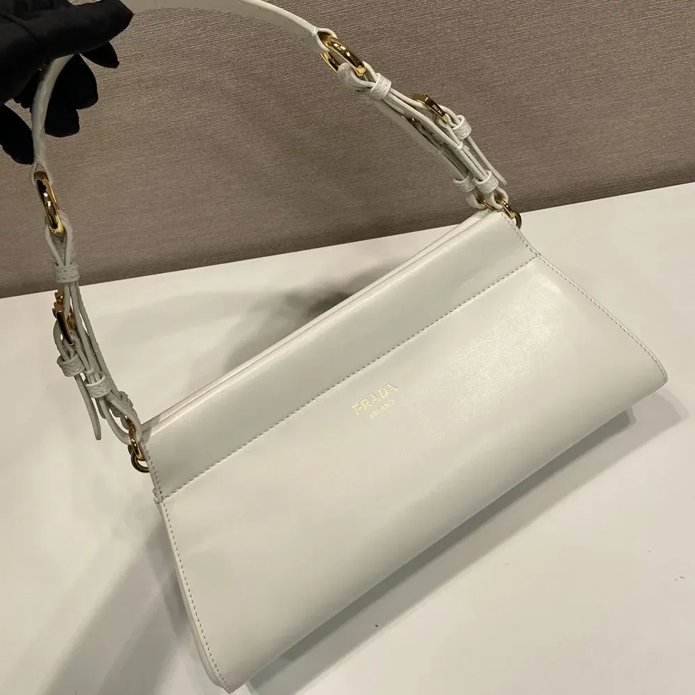 Prada Enchaîné Medium Leather Bag for Women in White Prada Enchaîné Medium Leather Bag for Women in White