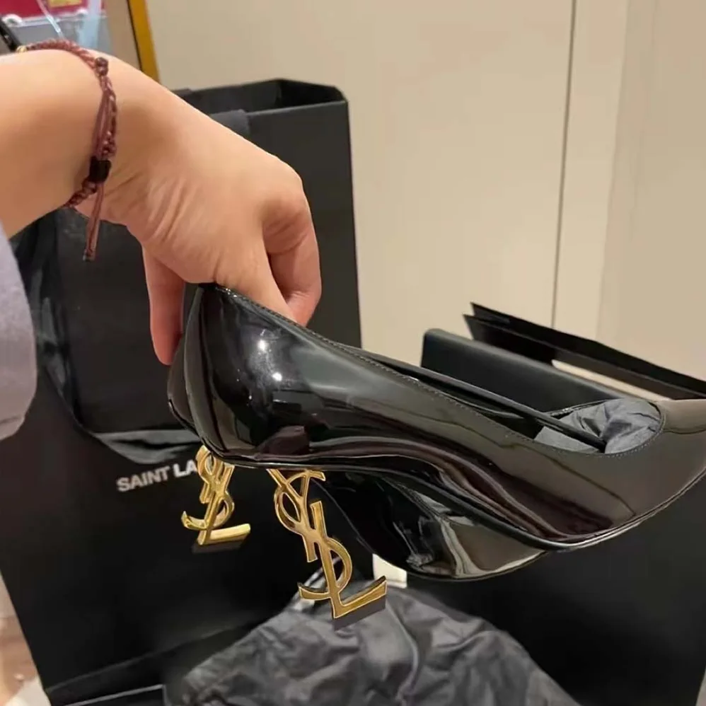 Saint Laurent YSL Opyum Pumps in Patent Leather for Women in Black