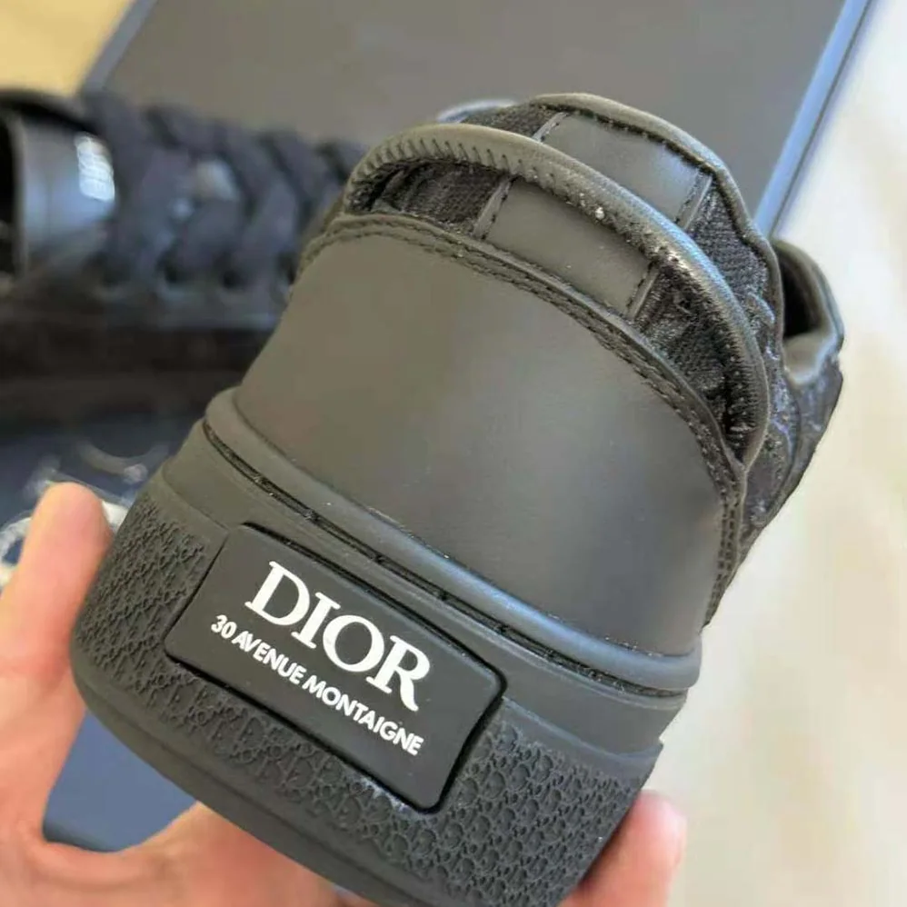 Dior B33 Sneaker – Limited and Numbered Edition Black Smooth Calfskin for Men Dior B33 Sneaker – Limited and Numbered Edition Black Smooth Calfskin for Men