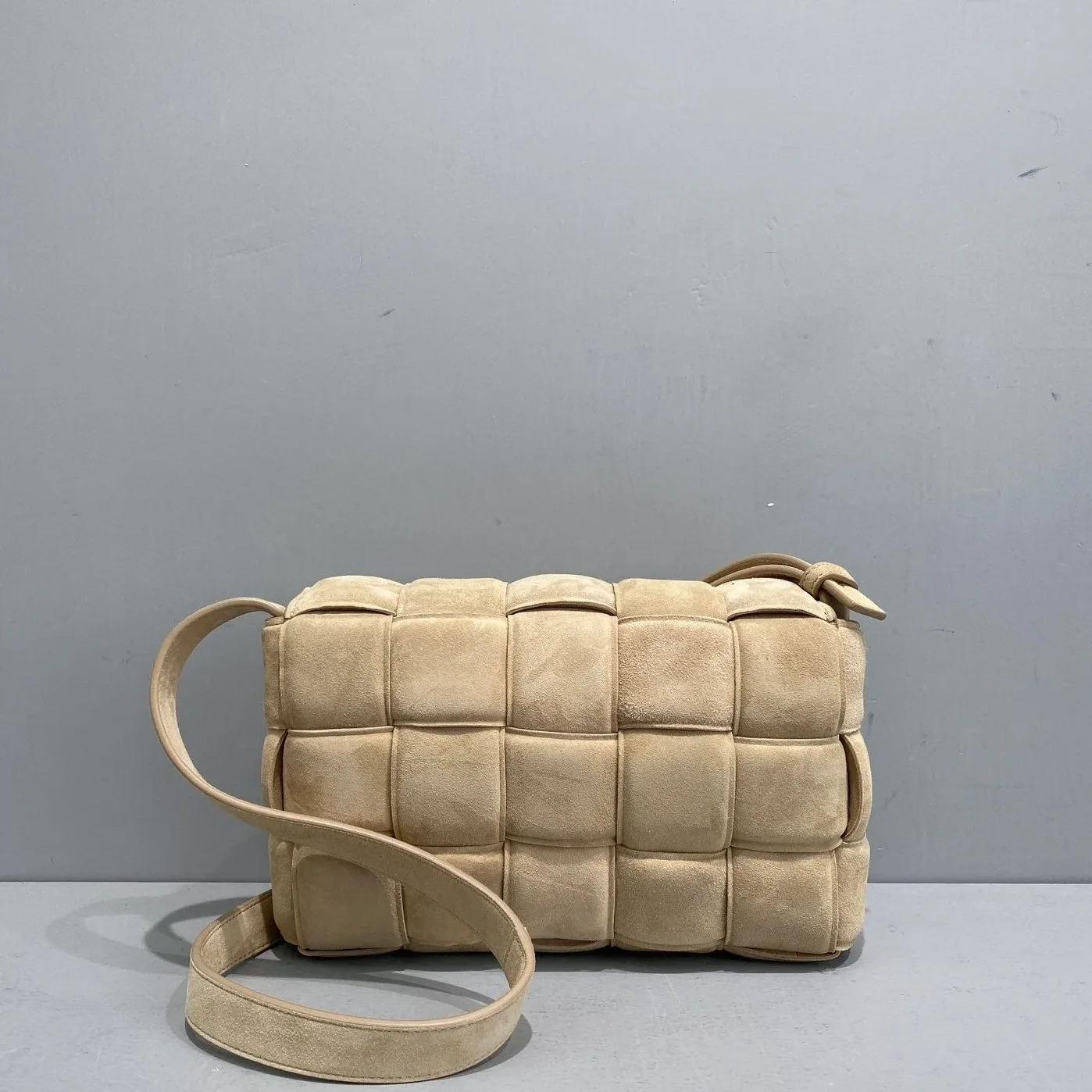 Bottega Veneta Padded Cassette Beige Bottega Veneta Padded Cassette Beige
