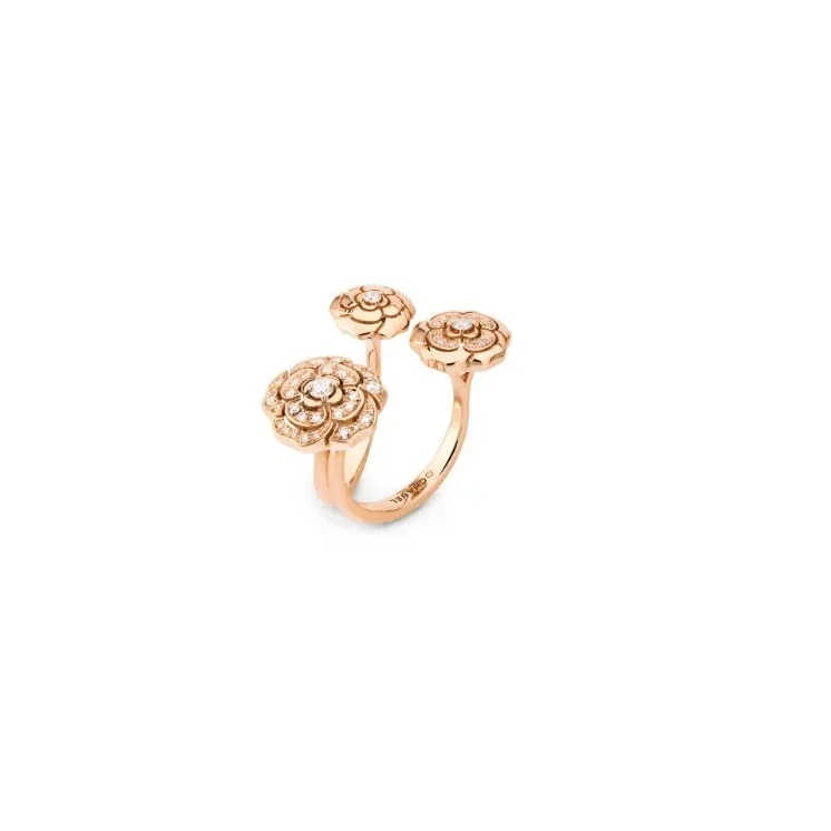 Chanel Extrait De Camélia Transformable Ring Rose Gold Chanel Extrait De Camélia Transformable Ring Rose Gold