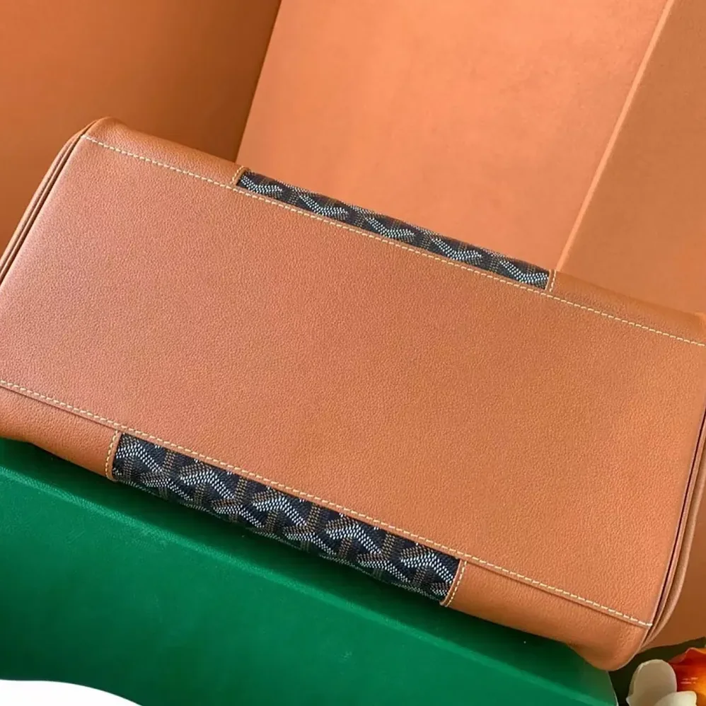 Goyard Saïgon Tote Bag for Women in Brown