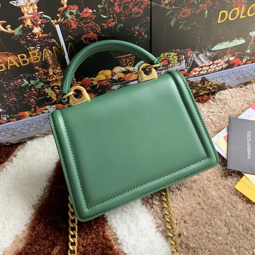 Dolce Gabbana D&G Medium Smooth Calfskin Devotion Bag for Women in Green Dolce Gabbana D&G Medium Smooth Calfskin Devotion Bag for Women in Green