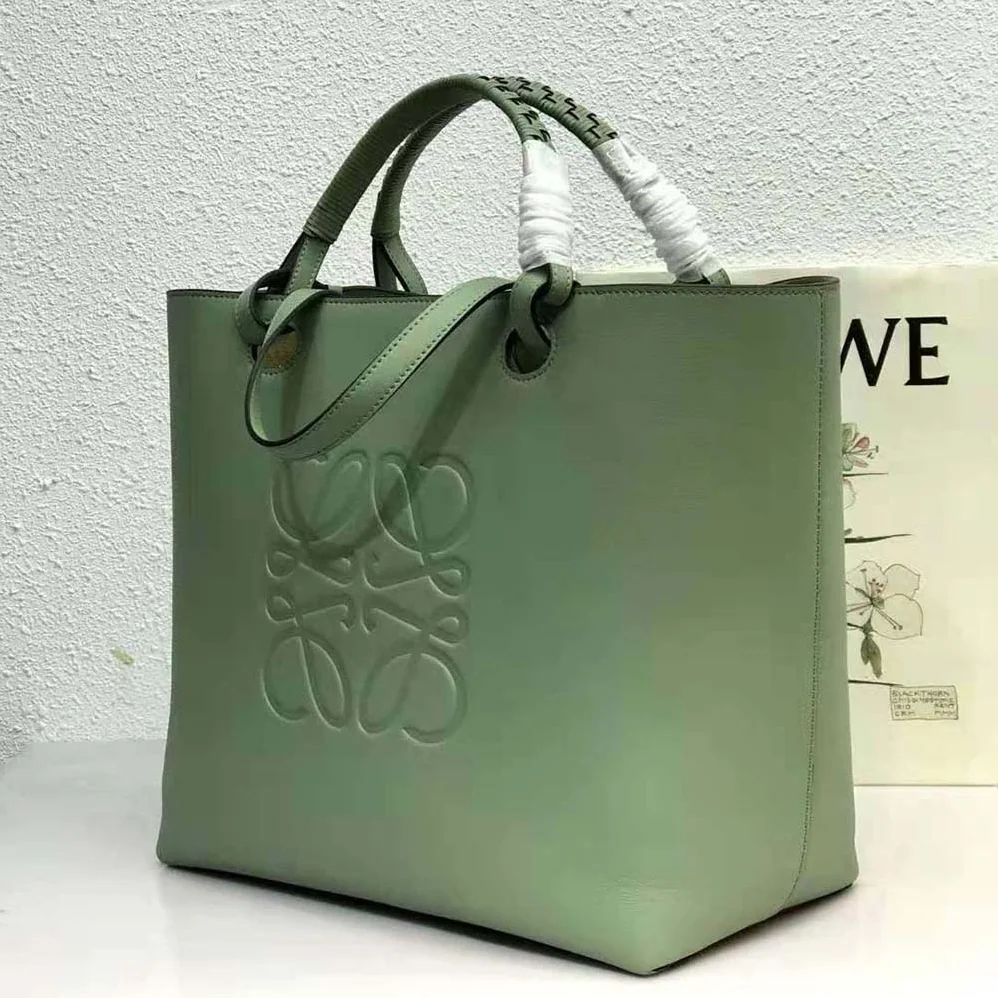 Loewe Anagram Tote in Classic Calfskin for Women in Green
