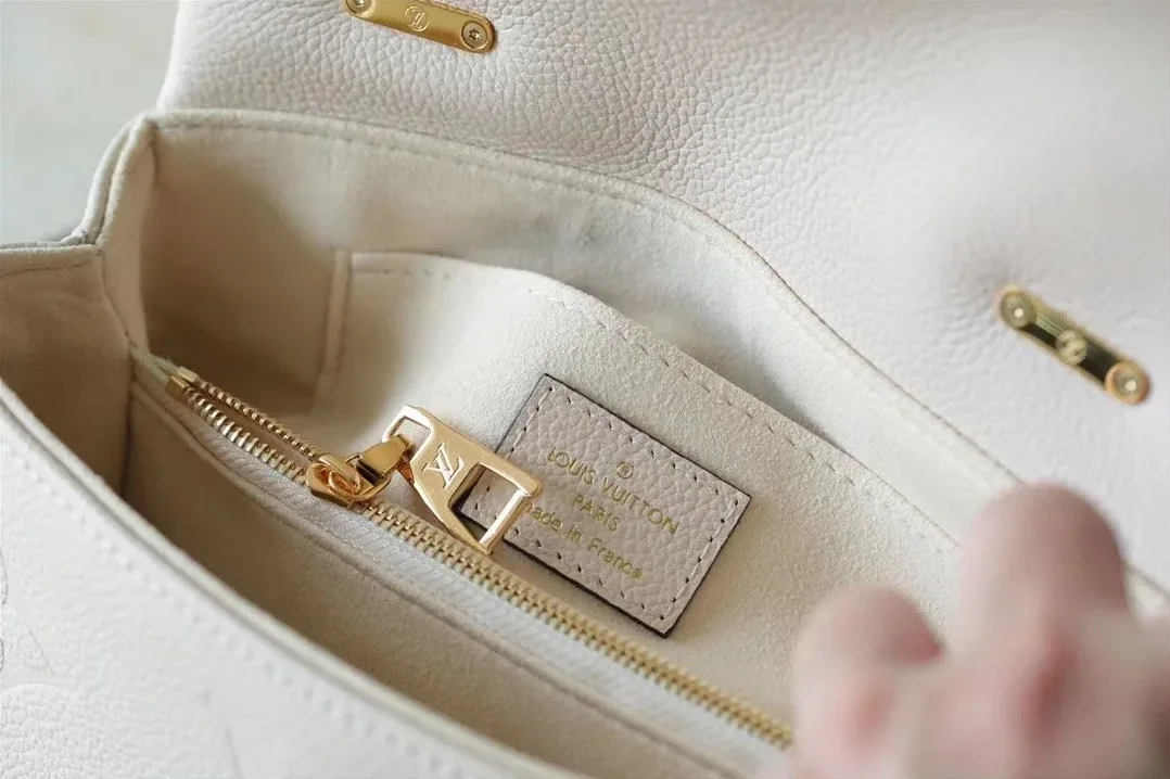Louis Vuitton Madeleine BB Monogram Empreinte Creme Beige Louis Vuitton Madeleine BB Monogram Empreinte Creme Beige