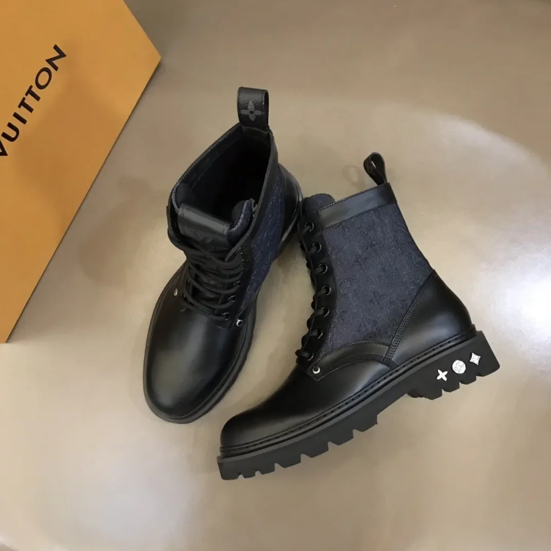Louis Vuitton LV Ranger Ankle Boots Monogram Flower Black 1AANTF Louis Vuitton LV Ranger Ankle Boots Monogram Flower Black 1AANTF