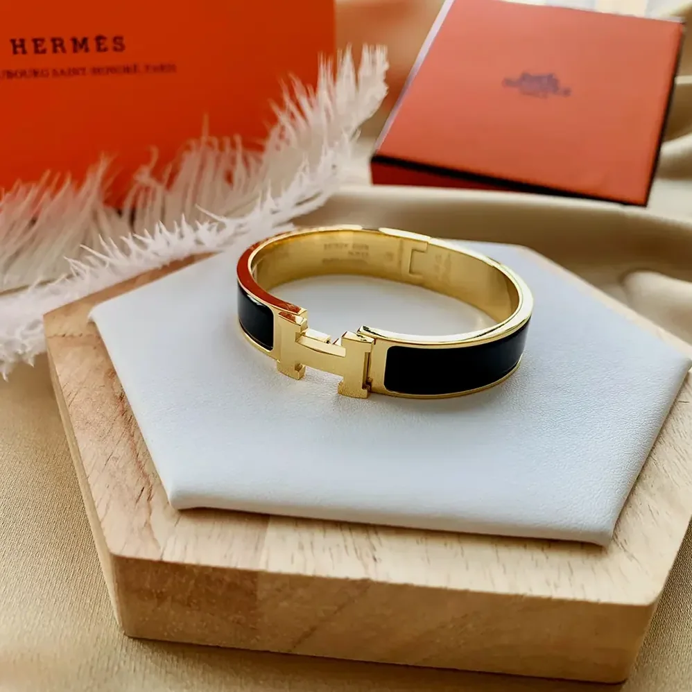 Hermes Clic H Bracelet for Unisex in Black