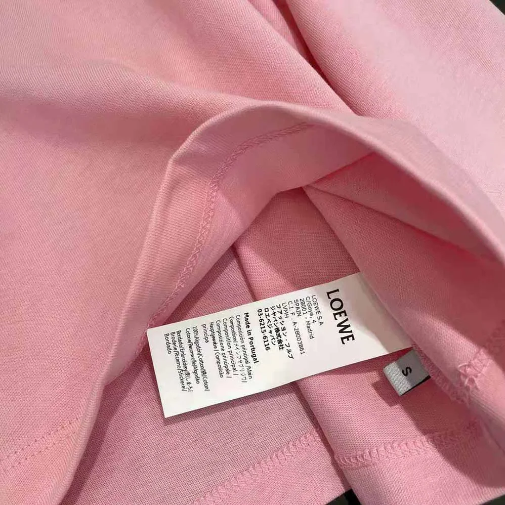 Loewe Cropped Anagram T-shirt in Cotton for Women in Pink