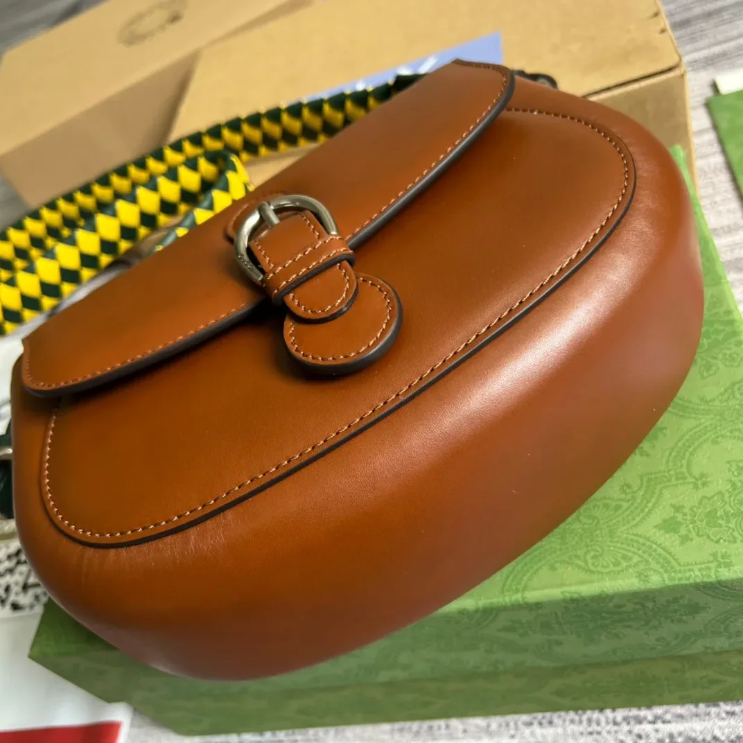 Gucci Aria Shoulder Bag in Brown Gold Hardware