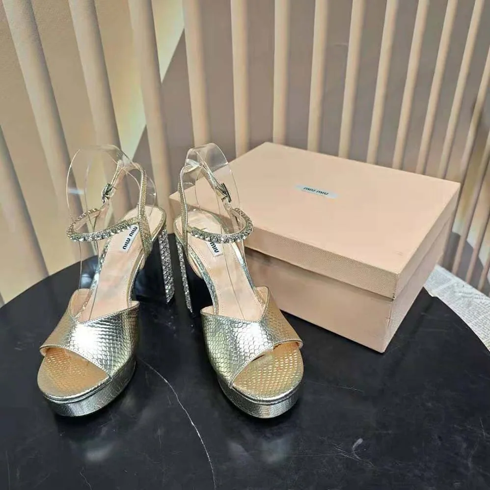 Miu Miu Lizard-print Leather Platform Sandals for Women in Gold Miu Miu Lizard-print Leather Platform Sandals for Women in Gold