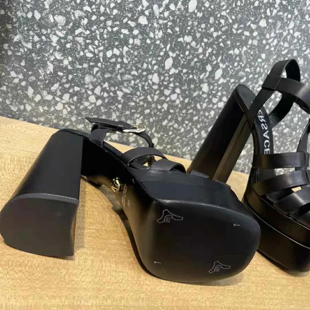 Versace La Medusa Platform Sandals in Calf Leather for Women in Black Versace La Medusa Platform Sandals in Calf Leather for Women in Black