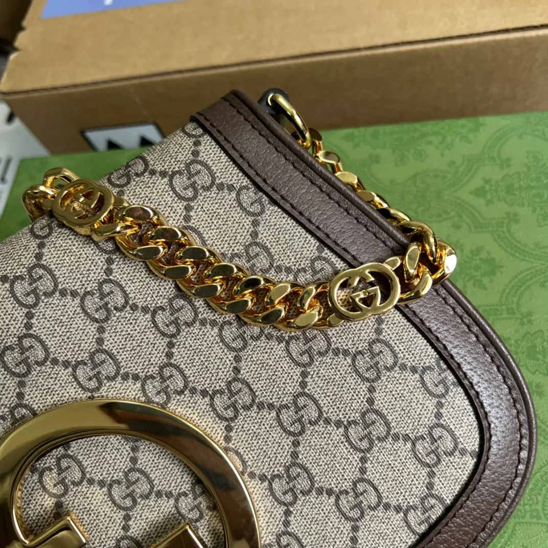 Gucci Blondie Medium Shoulder Bag / Beige/ Ebony GG Supreme Canvas Gold Hardware